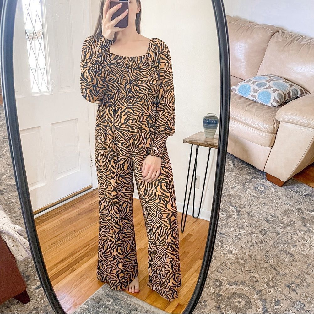 Anthropologie X Kachel Tiger Striped WideโLegโJumpsuitโ12